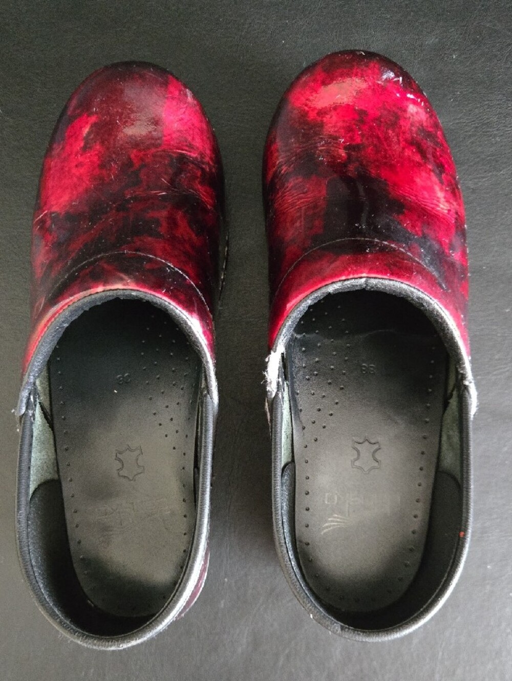 Dansko Women’s Red Patent Leather Clogs with Black Sole - Picture 4 of 9